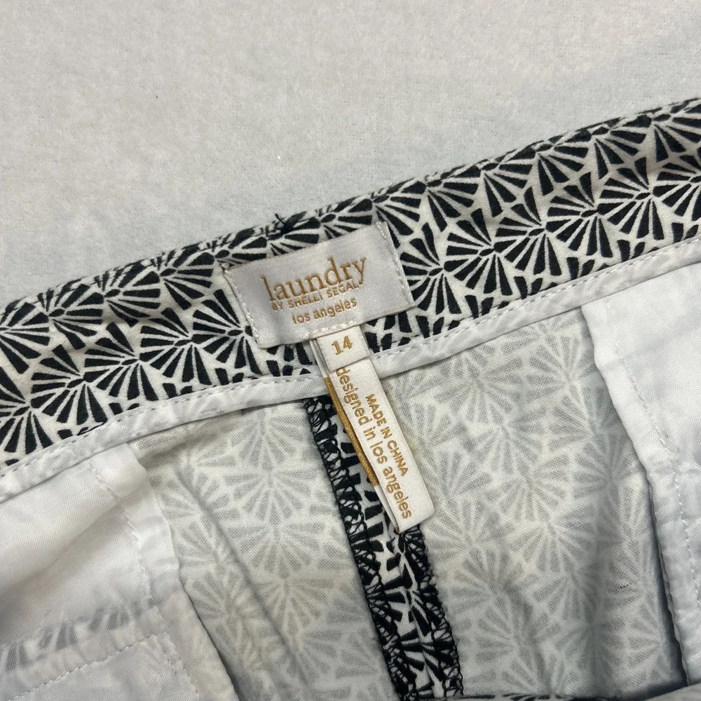 Laundry by Shelli Segal Printed‎ Shorts Women's Black/White Size 14 34X4.5